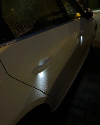 Audi A4 cena 84000 przebieg: 201000, rok produkcji 2017 z Kraków małe 92